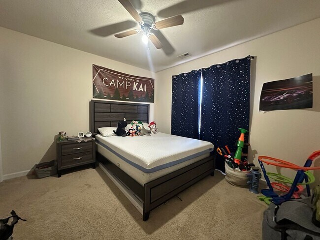 Building Photo - 101 Spain Dr