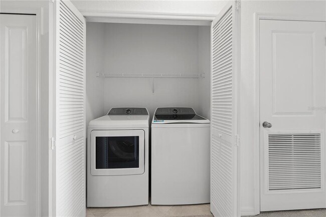 Building Photo - 15003 White Pearl Rd