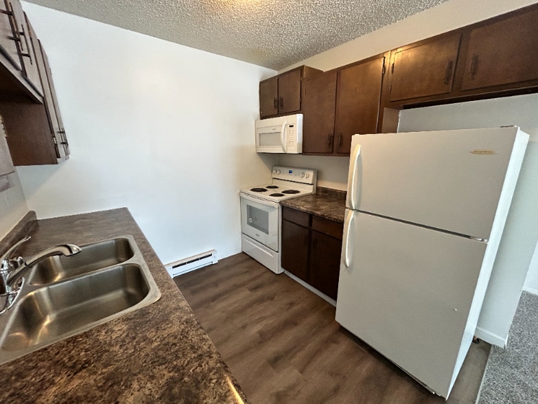 Building Photo - 2333 S 17th St