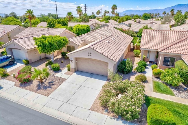 Building Photo - 78975 Champagne Ln