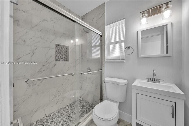 Building Photo - 1839 Funston St