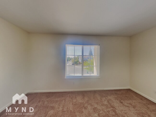 Building Photo - 133 Orchard Park Pl