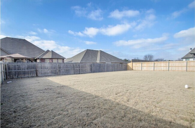 Building Photo - Gorgeous Newer Construction 4 Bedroom Home In The Highly Desirable Chisholm Ranch Subdivision!