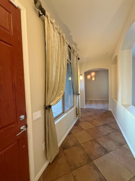 Building Photo - 8646 N Crosswater Loop