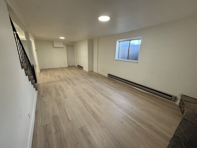 Building Photo - 267 S 300 E