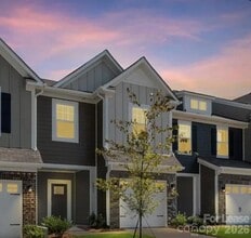 Building Photo - 7157 Bentz St