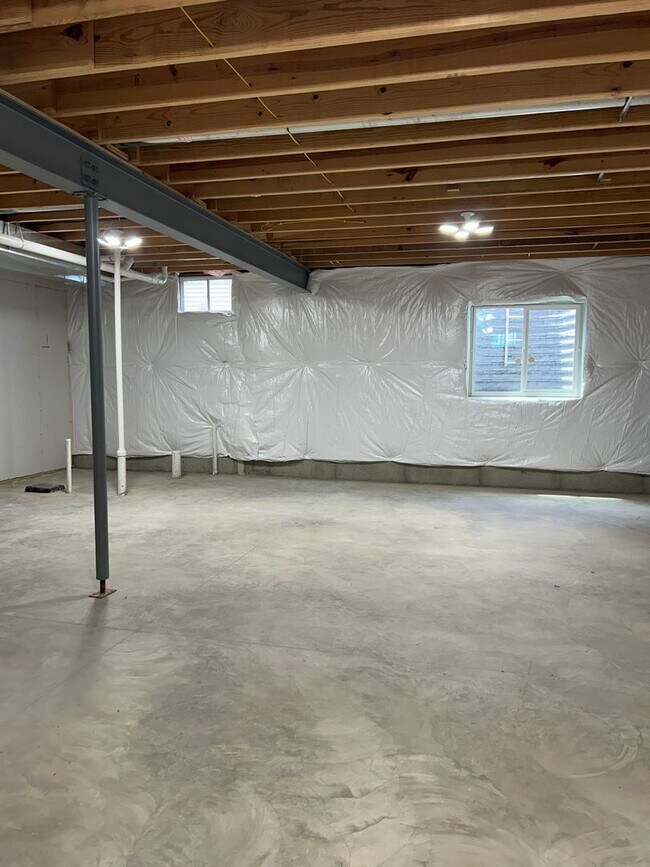 Building Photo - 2609 Beacon Point Ct