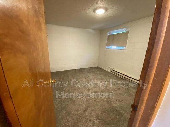 Building Photo - 1000 E Garfield St