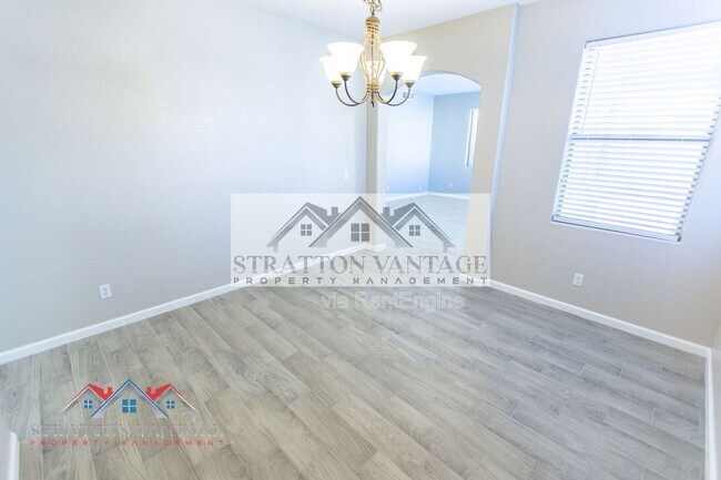 Building Photo - 16627 W McKinley St