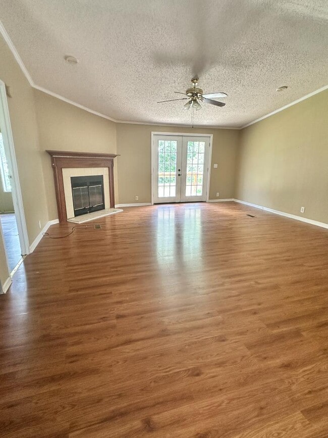 Building Photo - 533 Covey Cir