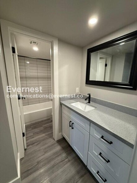 Building Photo - 2635 Hayden Rd