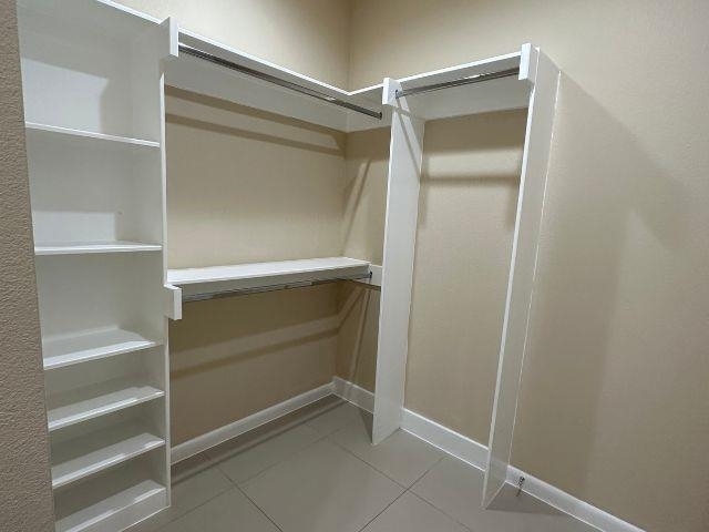 Building Photo - 2811 Lavanda Dr