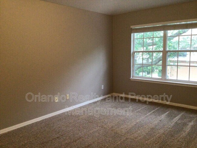 Building Photo - 974 Ashworth Overlook Dr