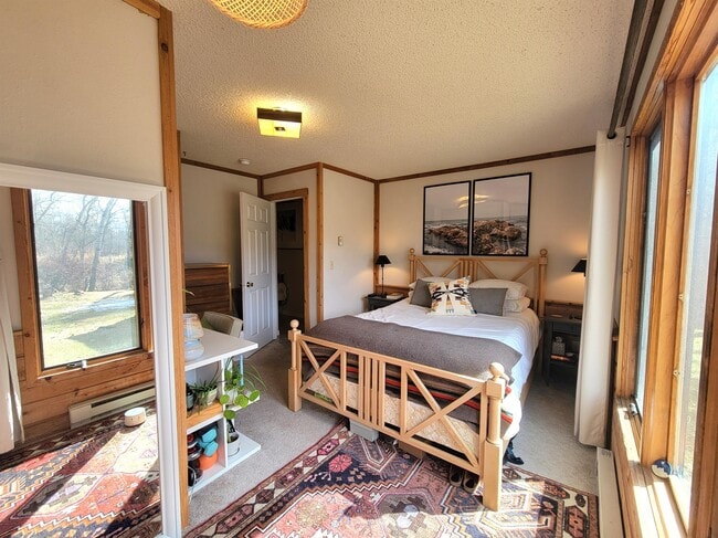 Building Photo - 128 Hoffman Dr