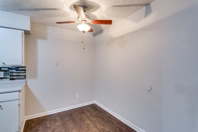 Building Photo - $775 - 2BR Priced as a 1BR! + $99 Move in Special!