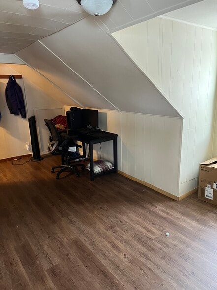 Living room - 203 S Whiton St