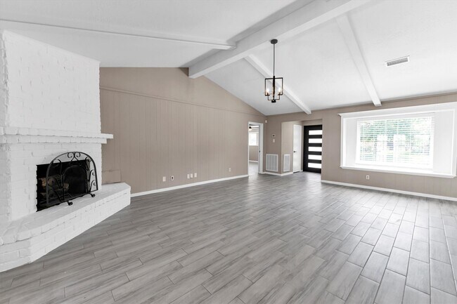 Building Photo - 27013 S Pyeatt Ln