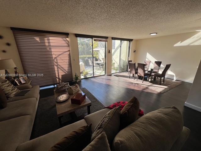 Building Photo - 9735 Costa Del Sol Blvd