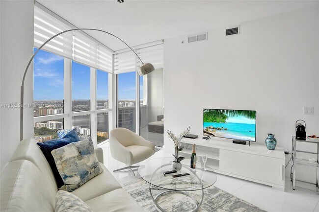 Building Photo - 18201 Collins Ave