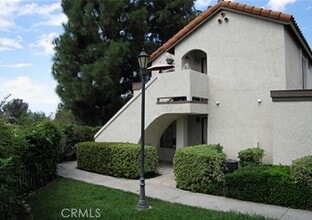 Building Photo - 23395 La Crescenta