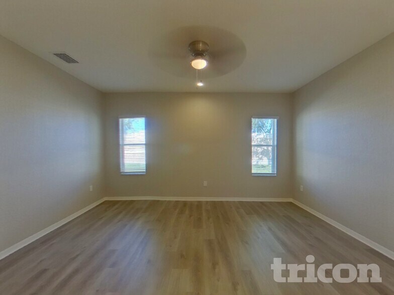 Building Photo - 6715 Castle Green Pl