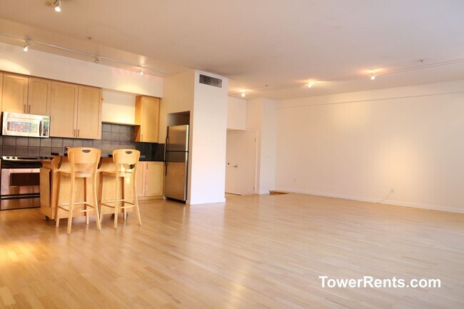 Building Photo - 1200 65th St