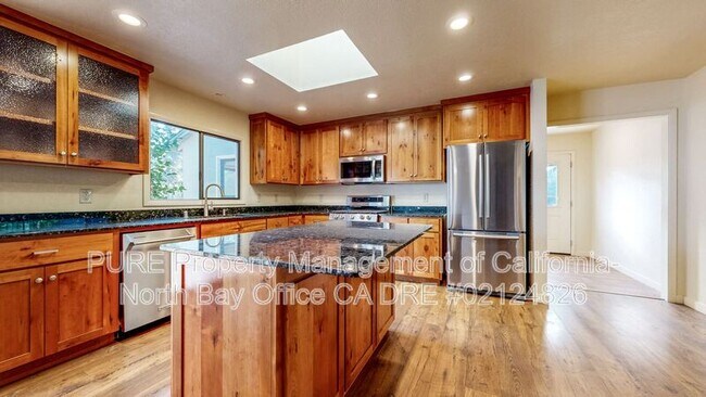 Building Photo - 4939 Dry Creek Rd