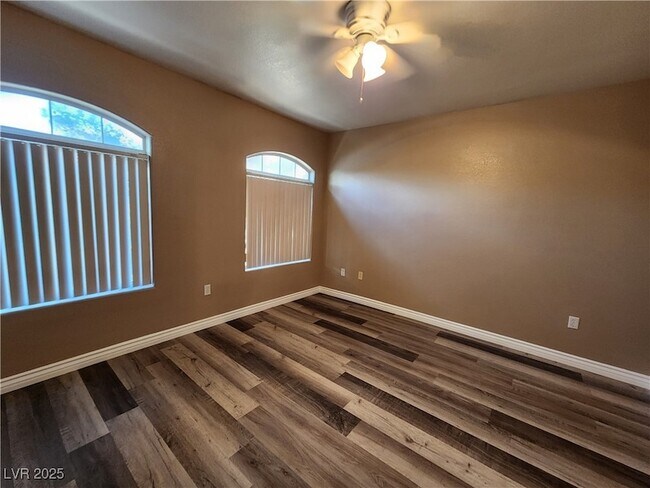 Building Photo - 7400 W Flamingo Rd