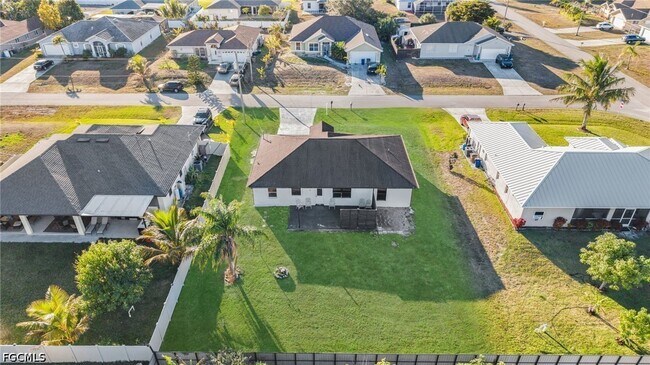 Building Photo - 918 Acroft Ave