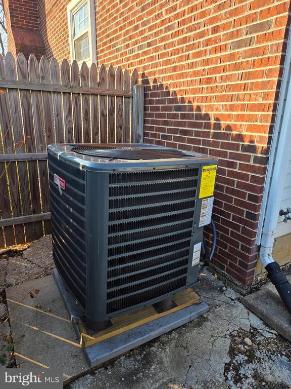 Building Photo - 6998 Admetus Ct