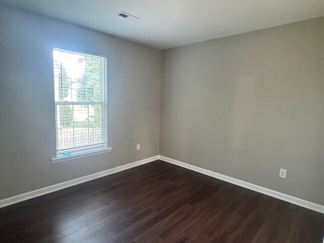 Building Photo - 3820 Windstream Way