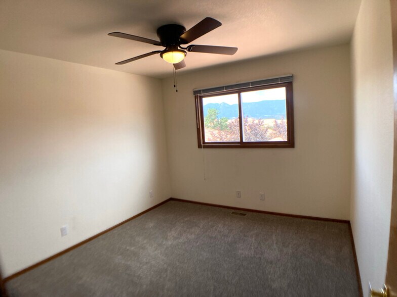 Building Photo - 0 Luxury Ln