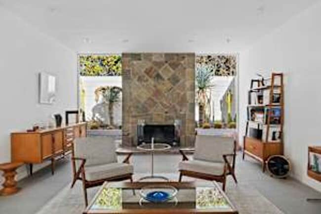 Building Photo - 5 bedroom 5 bath Available for Short Term Rental