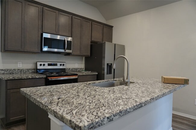 Building Photo - 10197 Barberry St