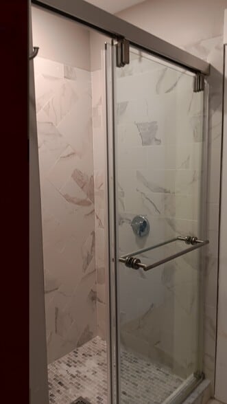 Building Photo - 633 Haverhill St