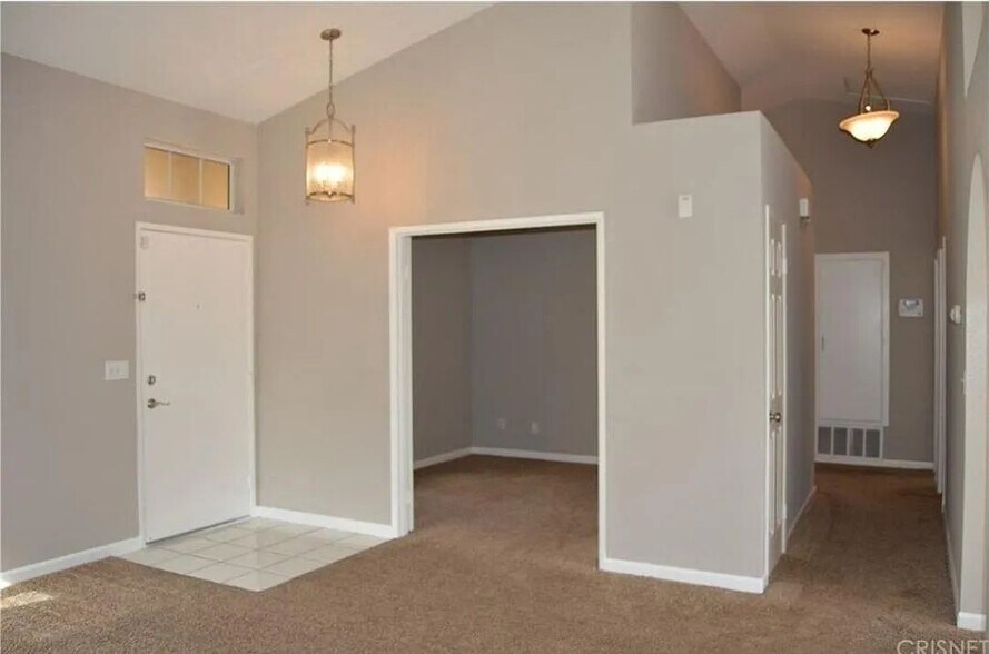 Building Photo - 42810 Fanchon Ave