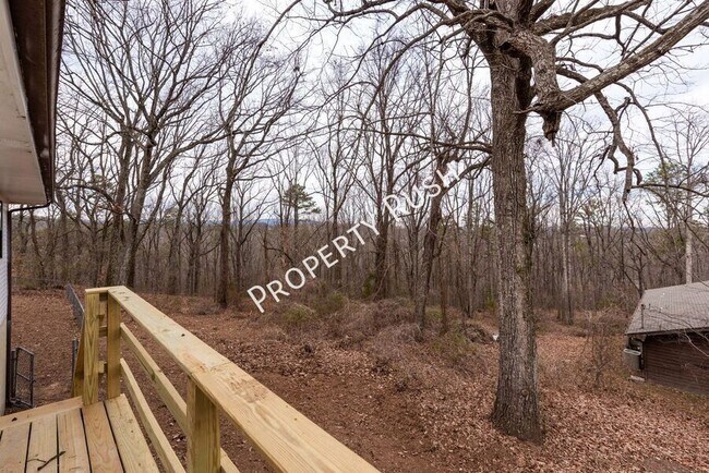 Building Photo - 340 Alpine Dr