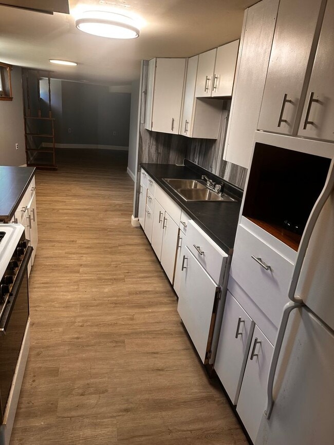 Building Photo - 1728 S 7th St