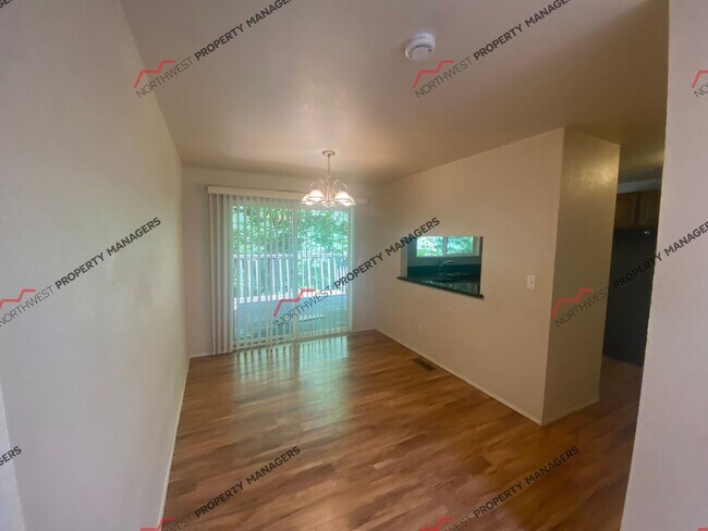 Building Photo - R277F