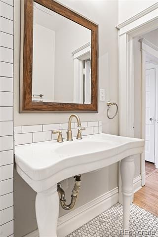 Building Photo - 2632 W 44th Ave