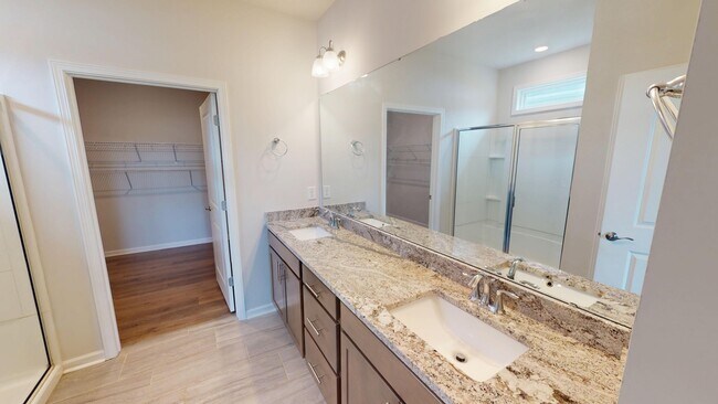 Building Photo - 4415 Sapphire Ct