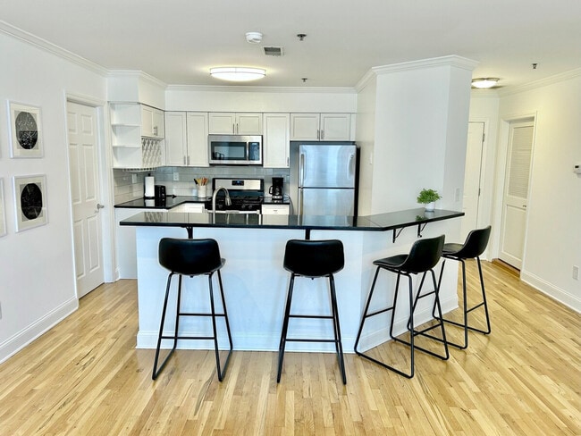 Building Photo - 800-898 Jefferson Street-SI ID1507574P