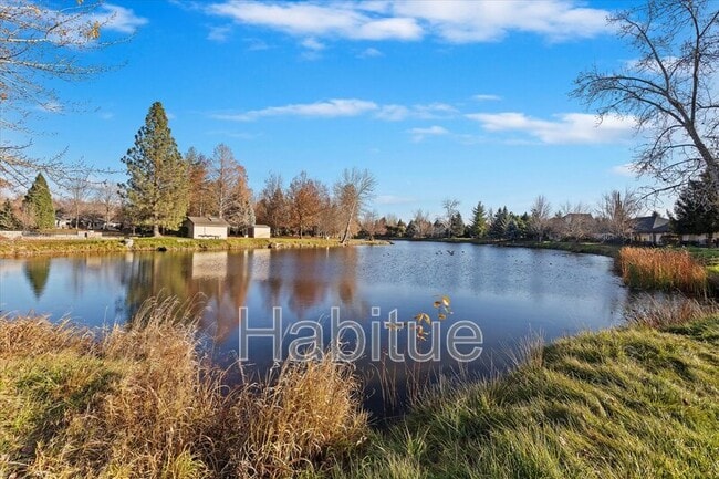 Building Photo - 393 E Trailside Dr