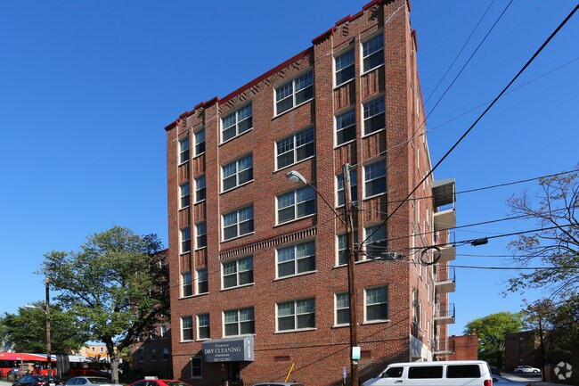 Building Photo - Juniper Courts