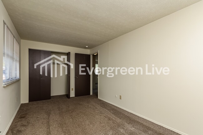 Building Photo - 8197 Mount Washington Dr