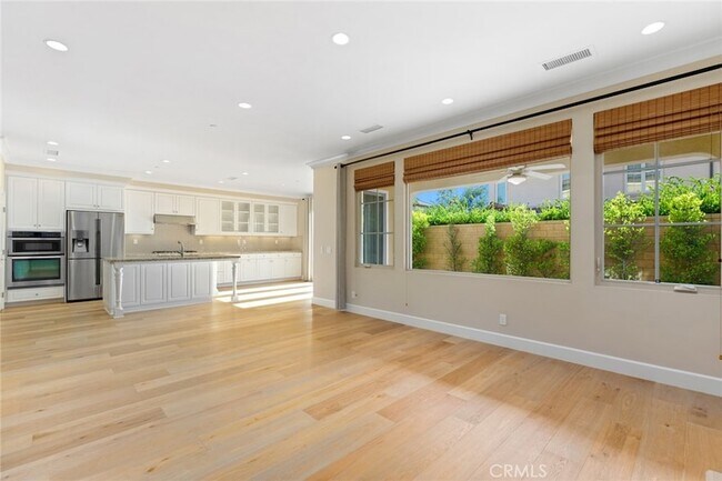 Building Photo - 81 Lupari