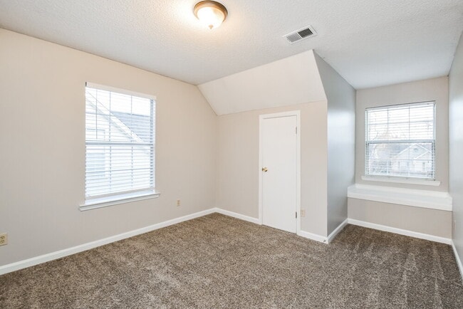 Building Photo - 4483 Shadow Glen Cove