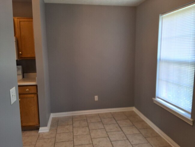 Building Photo - 179 POINTER'S COURT