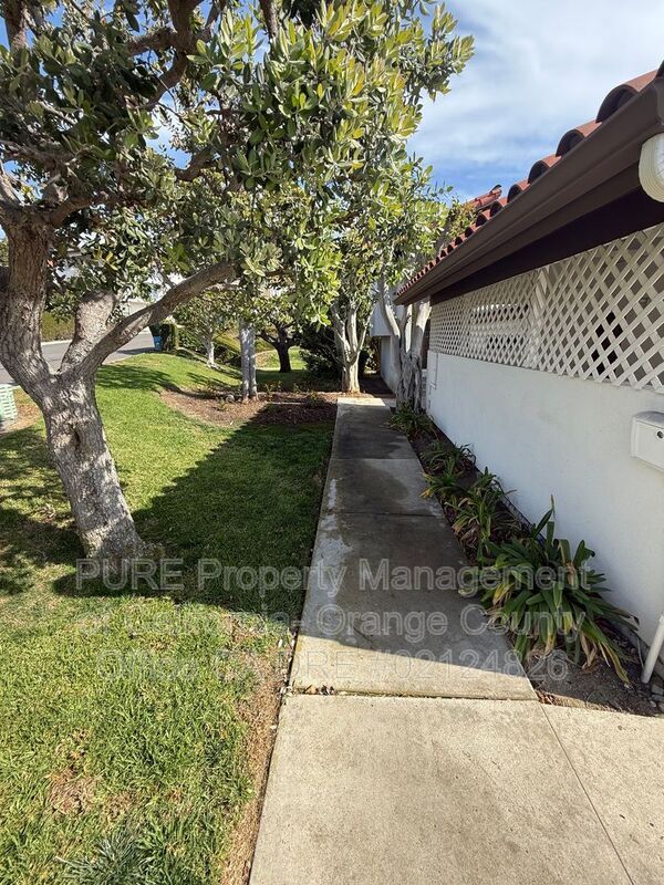 Building Photo - 3626 Calle Casino