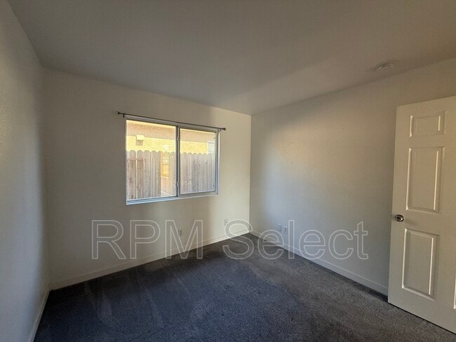 Building Photo - 9108 Bristol Plaza Way